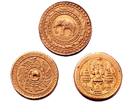 value of patdeung, pis and tos. The coins show the great crown on one side and an elephant in chakra on the other.