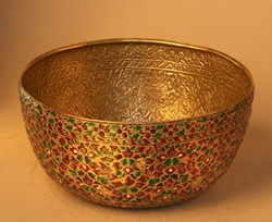 Picture 7 : The enameled-gold water bowl for washing the face at the Pavilion of Regalia, Royal Decorations and Coins.