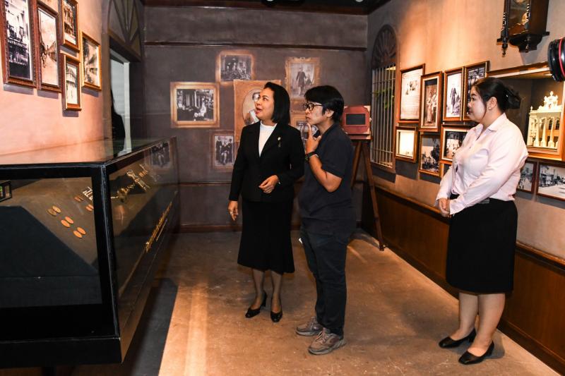 นางวรนุช ภู่อิ่ม ที่ปรึกษาด้านการบริหารเหรียญกษาปณ์และทรัพย์สินมีค่า ถ่ายทำและให้สัมภาษณ์รายการทางช่องไทยรัฐทีวี ช่อง 32 ณ พิพิธภัณฑ์เหรียญกษาปณานุรักษ์
