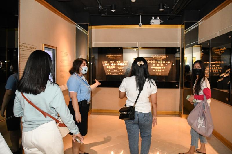 อาจารย์และนักศึกษา วิทยาลัยนวัตกรรม มหาวิทยาลัยธรรมศาสตร์ เข้าชมพิพิธภัณฑ์เหรียญกษาปณานุรักษ์