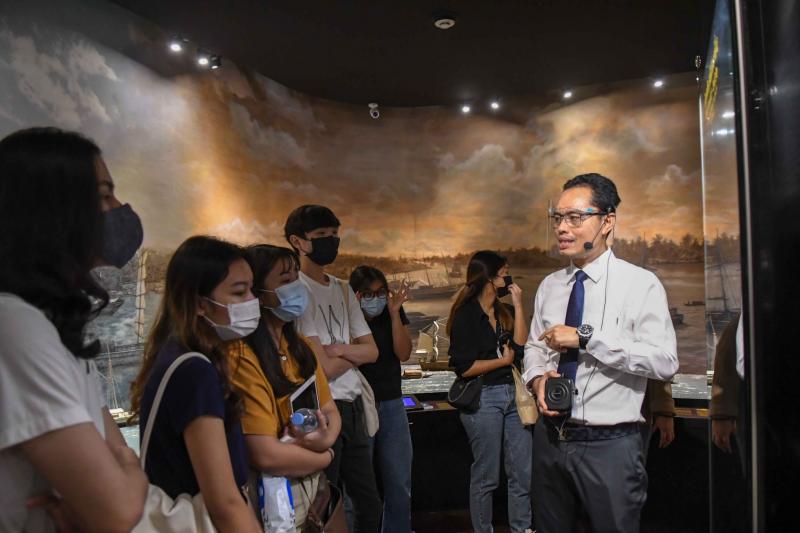 นักศึกษา มหาวิทยาลัยธรรมศาสตร์ เข้ารับฟังการบรรยายในหัวข้อ “การจัดการพิพิธภัณฑ์” ณ พิพิธภัณฑ์เหรียญกษาปณานุรักษ์